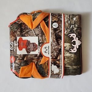 Realtree 2 pack onesies Size: 6-9 Months